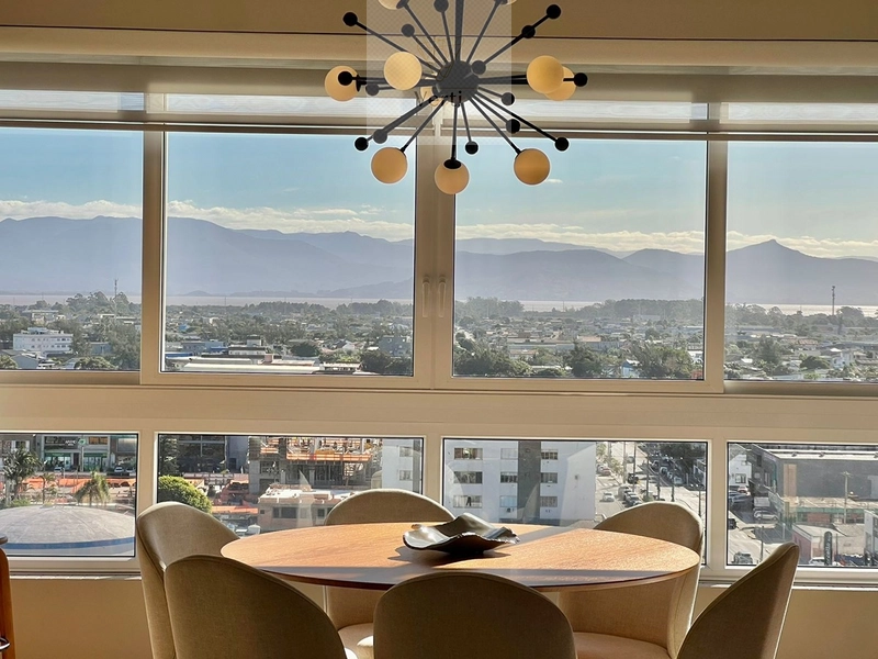 Finamente mobiliado e decorado com vista eterna para a serra: 13ª foto da galeria de imagens do imóvel