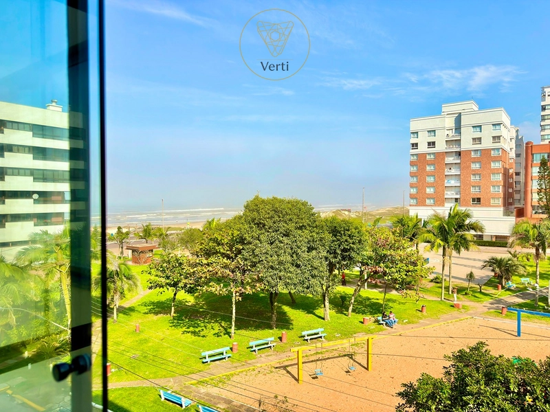 APARTAMENTO COM VISTA PARA O MAR E PRAÇA DO FAROL: 1ª foto da galeria de imagens do imóvel