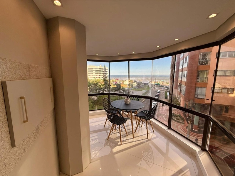 Apartamento com vista eterna para o mar: 2ª foto da galeria de imagens do imóvel
