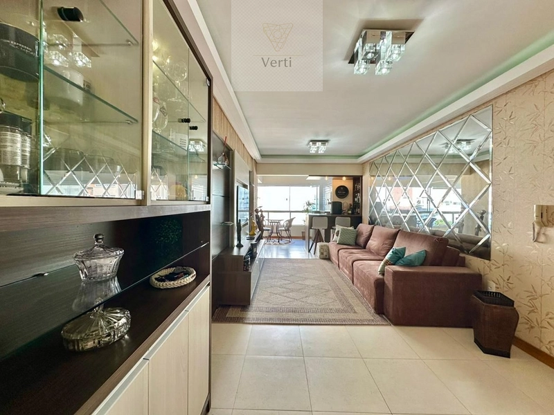 Apartamento amplo em ótima localiazão: 2ª foto da galeria de imagens do imóvel