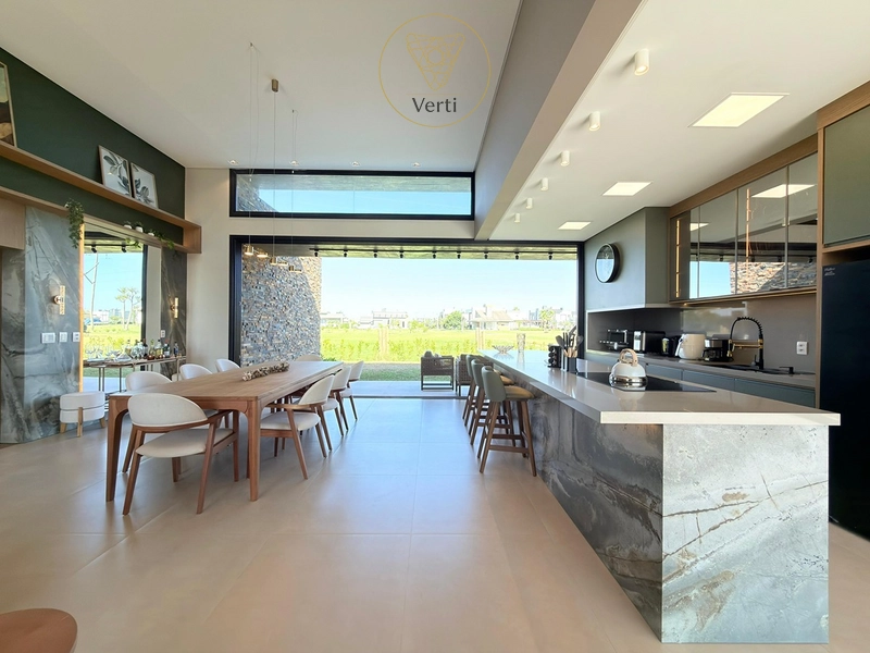CASA MOBILIADA E DECORADA COM 4 SUÍTES: 6ª foto da galeria de imagens do imóvel