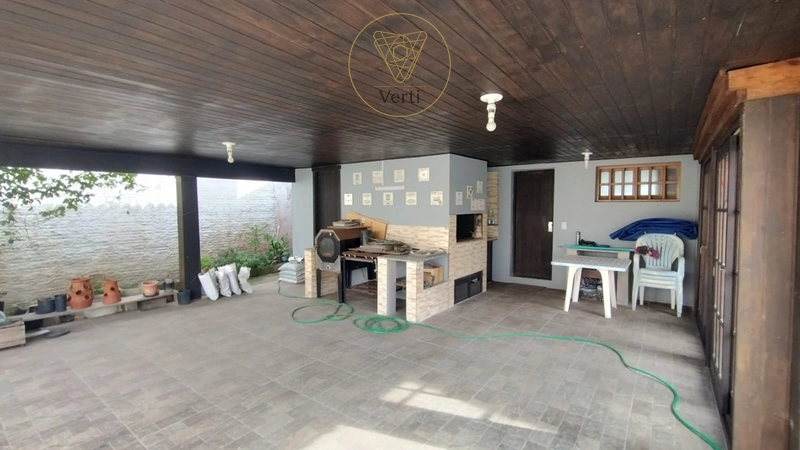 Imóvel com 6 dormitórios, piscina e área de lazer em dois terrenos com 900 m²: 18ª foto da galeria de imagens do imóvel