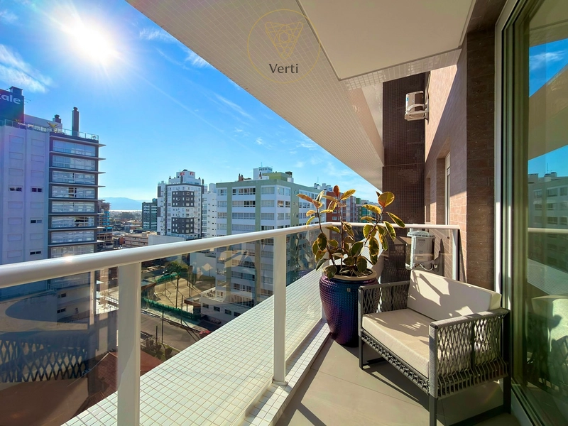 APARTAMENTO MOBILIADO E DECORADO COM INFRAESTRUTURA COMPLETA NO BAIRRO NAVEGANTES: 3ª foto da galeria de imagens do imóvel