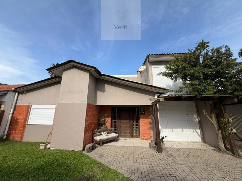 Casa com piscina em Atlântida : 26ª foto da galeria de imagens do imóvel