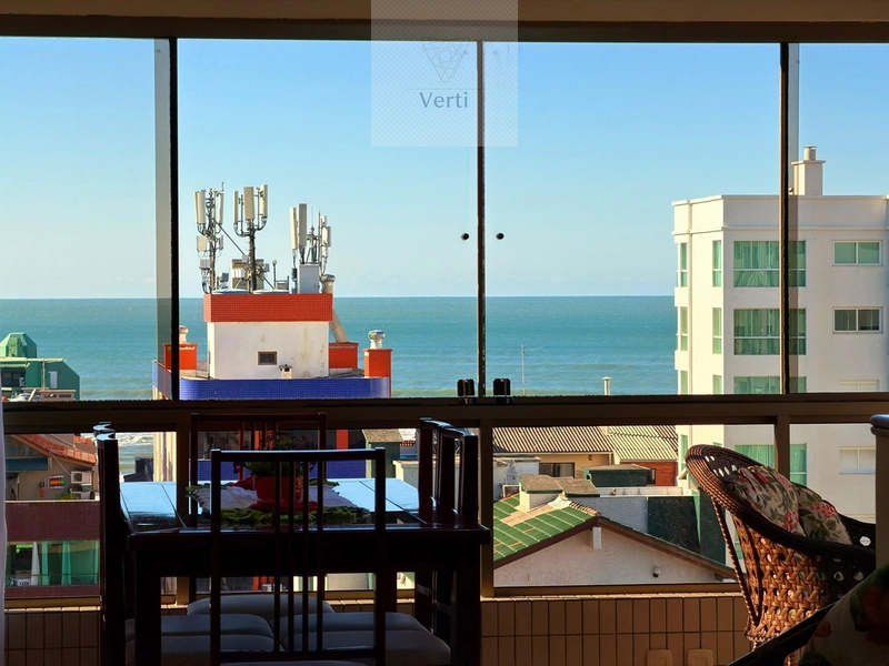 APARTAMENTO DE FRENTE COM VISTA PARA O MAR E PRAÇA NO CENTRO DE CAPÃO DA CANOA: 3ª foto da galeria de imagens do imóvel