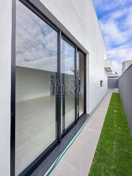 Casa nova com 3 suítes e piscina no Condomínio Ouroville em Taubaté SP: 43ª foto da galeria de imagens do imóvel