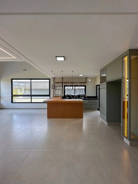 Casa em Condomínio Fechado em Taubaté | 3 Suítes + 4º Quarto, Piscina e Gourmet: 9ª foto da galeria de imagens do imóvel
