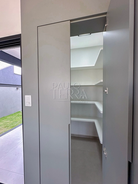 Casa em Condomínio Fechado em Taubaté | 3 Suítes + 4º Quarto, Piscina e Gourmet: 23ª foto da galeria de imagens do imóvel