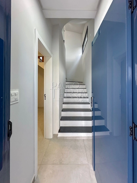 Casa em Condomínio Fechado em Taubaté | 3 Suítes + 4º Quarto, Piscina e Gourmet: 3ª foto da galeria de imagens do imóvel