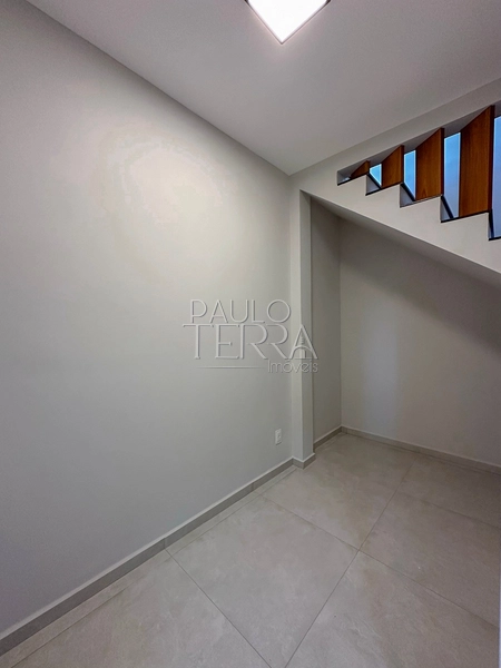 Casa em Condomínio Fechado em Taubaté | 3 Suítes + 4º Quarto, Piscina e Gourmet: 5ª foto da galeria de imagens do imóvel