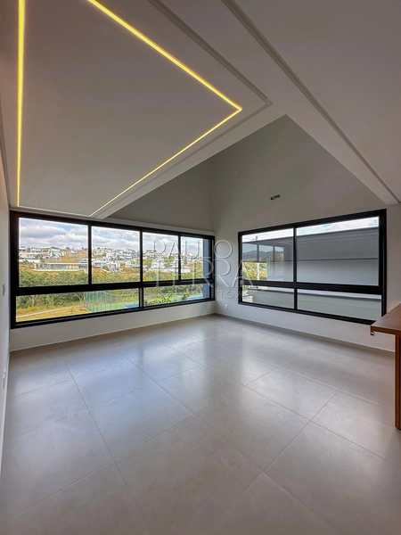 Casa em Condomínio Fechado em Taubaté | 3 Suítes + 4º Quarto, Piscina e Gourmet: 15ª foto da galeria de imagens do imóvel