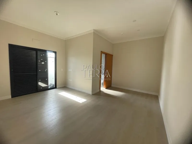 Casa térrea nova com 3 dormitórios, condomínio fechado em Tremembé SP: 4ª foto da galeria de imagens do imóvel