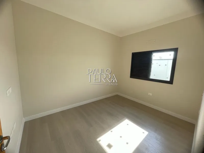 Casa térrea nova com 3 dormitórios, condomínio fechado em Tremembé SP: 2ª foto da galeria de imagens do imóvel