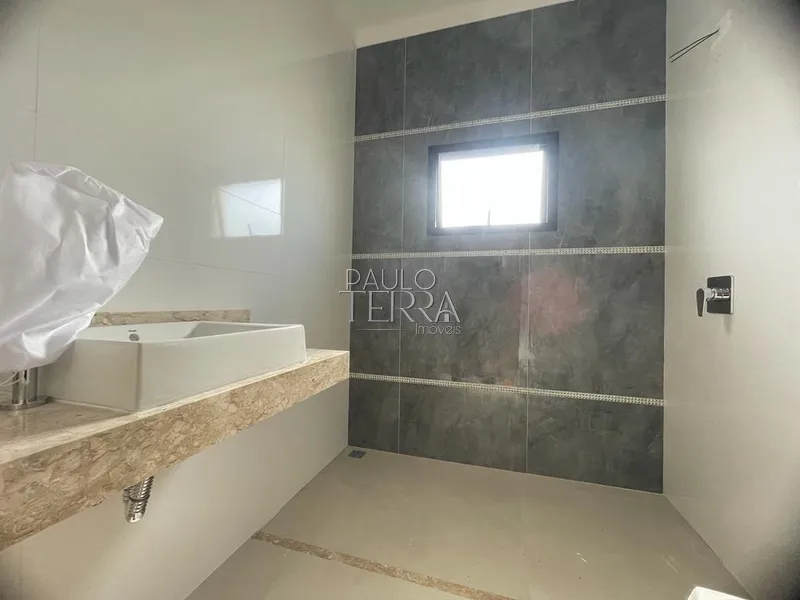 Casa térrea nova com 3 dormitórios, condomínio fechado em Tremembé SP: 10ª foto da galeria de imagens do imóvel