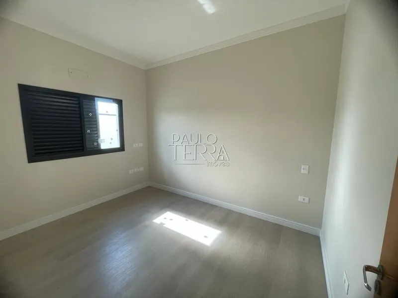 Casa térrea nova com 3 dormitórios, condomínio fechado em Tremembé SP: 5ª foto da galeria de imagens do imóvel