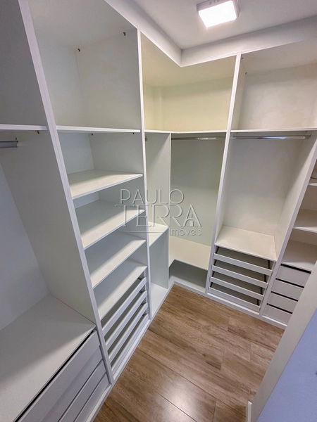Sobrado com móveis planejados - condomínio fechado - Taubaté SP: 42ª foto da galeria de imagens do imóvel