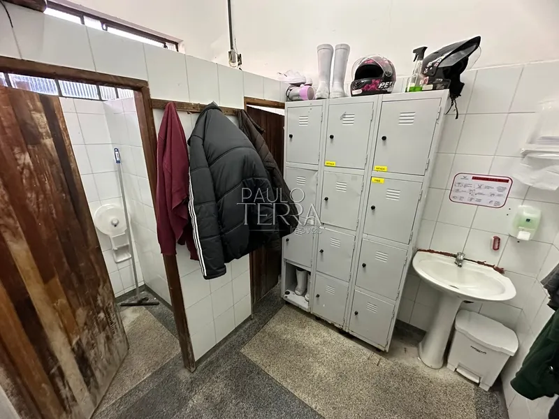 Ponto comercial para alugar com câmaras frias e congelamento -Taubaté: 9ª foto da galeria de imagens do imóvel