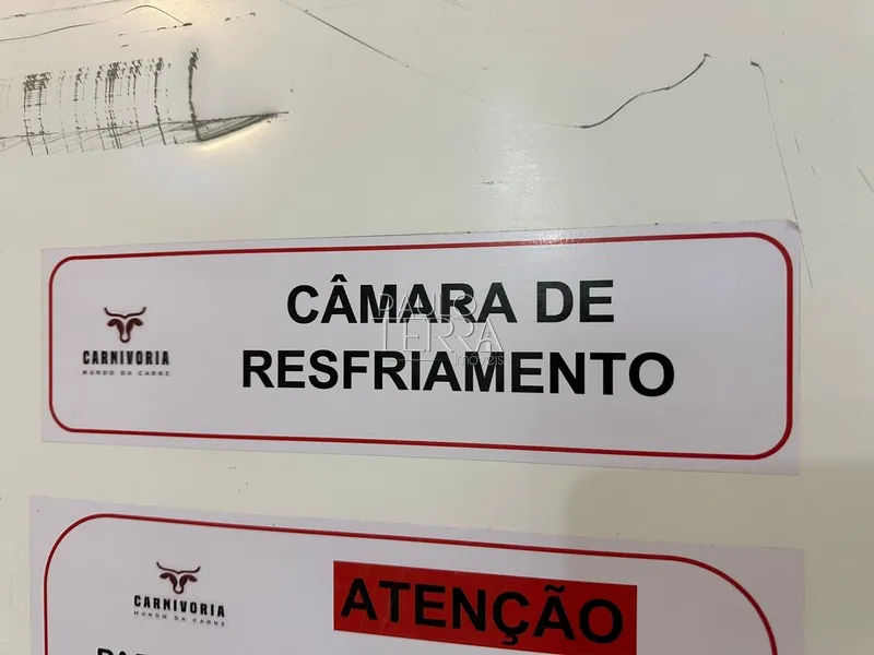 Ponto comercial para alugar com câmaras frias e congelamento -Taubaté: 6ª foto da galeria de imagens do imóvel