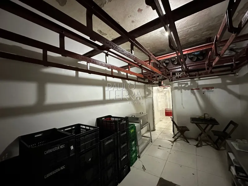 Ponto comercial para alugar com câmaras frias e congelamento -Taubaté: 2ª foto da galeria de imagens do imóvel