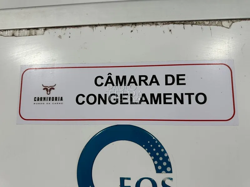 Ponto comercial para alugar com câmaras frias e congelamento -Taubaté: 3ª foto da galeria de imagens do imóvel