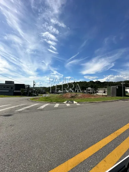 Terreno com 412 m2 de esquina - Condomínio Cyrela em Taubaté SP: 1ª foto da galeria de imagens do imóvel
