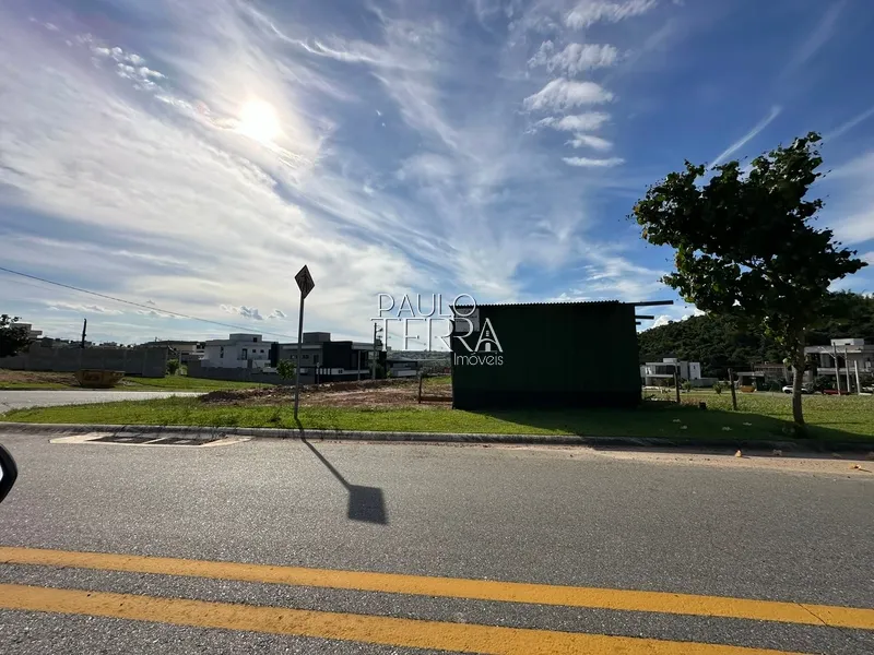 Terreno com 412 m2 de esquina - Condomínio Cyrela em Taubaté SP: 4ª foto da galeria de imagens do imóvel