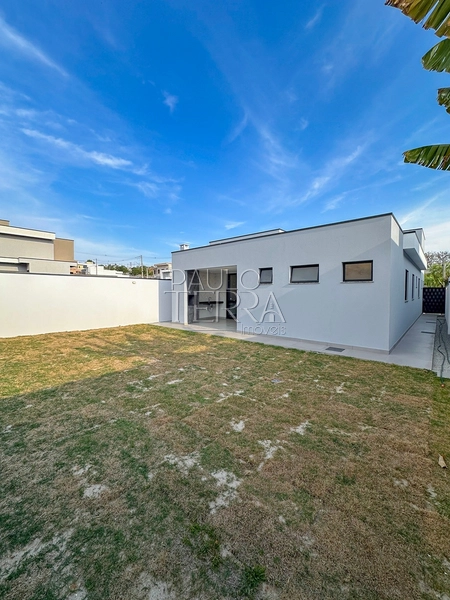 Casa Térrea à Venda no Condomínio Quinta das Palmeiras em Taubaté | 3 Suítes, Escritório, Gourmet e Quintal Amplo: 18ª foto da galeria de imagens do imóvel