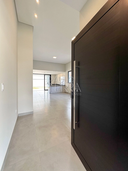 Casa Térrea à Venda no Condomínio Quinta das Palmeiras em Taubaté | 3 Suítes, Escritório, Gourmet e Quintal Amplo: 5ª foto da galeria de imagens do imóvel