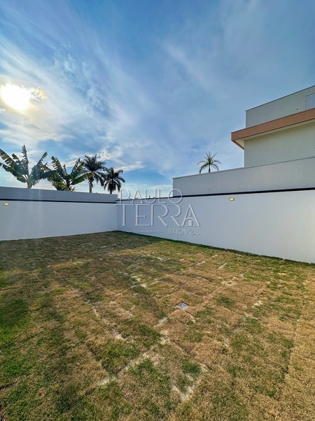 Casa Térrea à Venda no Condomínio Quinta das Palmeiras em Taubaté | 3 Suítes, Escritório, Gourmet e Quintal Amplo: 16ª foto da galeria de imagens do imóvel