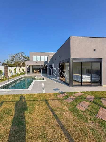 Casa térrea alto padrão com 4 suítes e piscina. condomínio -Taubaté SP: 2ª foto da galeria de imagens do imóvel