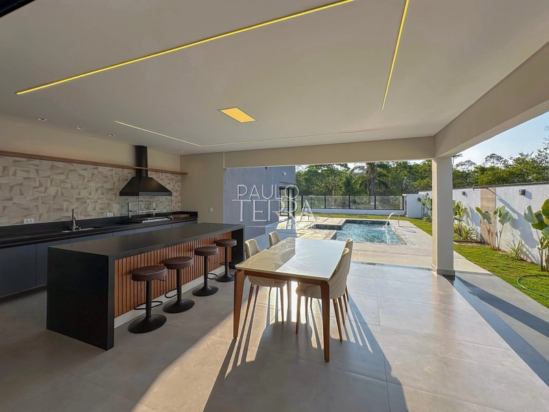 Casa térrea alto padrão com 4 suítes e piscina. condomínio -Taubaté SP: 12ª foto da galeria de imagens do imóvel