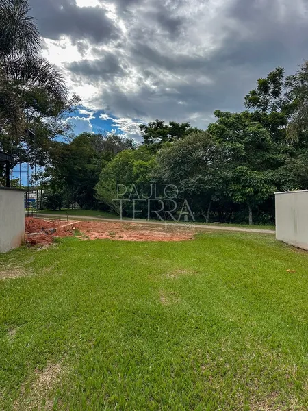 Terreno Plano à Venda no Condomínio Campos do Conde Chambord em Tremembé | 307 m² | Fundo para Área Verde: 7ª foto da galeria de imagens do imóvel