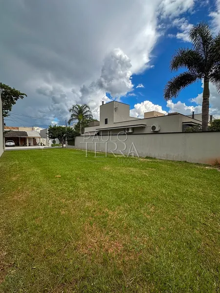 Terreno Plano à Venda no Condomínio Campos do Conde Chambord em Tremembé | 307 m² | Fundo para Área Verde: 16ª foto da galeria de imagens do imóvel