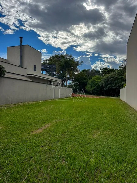 Terreno Plano à Venda no Condomínio Campos do Conde Chambord em Tremembé | 307 m² | Fundo para Área Verde: 2ª foto da galeria de imagens do imóvel