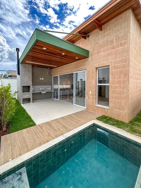 Casa térrea com 3 suítes, escritório e piscina no Condomínio OuroVille: 2ª foto da galeria de imagens do imóvel