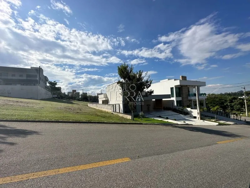 Terreno à venda 406 m2 - Condomínio Reserva dos Lagos, Pindamonhangaba: 1ª foto da galeria de imagens do imóvel
