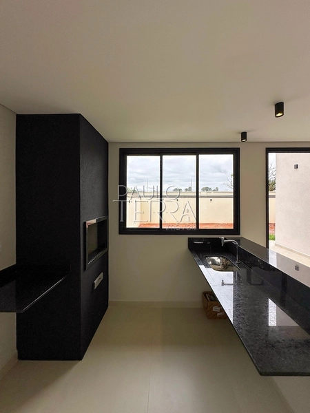 Sobrado à Venda no Condomínio Pérola do Vale Taubaté | 3 Suítes, Energia Solar, Área Gourmet e Quintal Grande: 8ª foto da galeria de imagens do imóvel