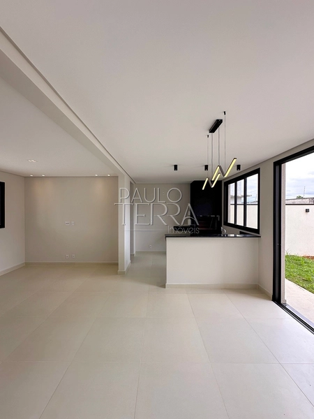 Sobrado à Venda no Condomínio Pérola do Vale Taubaté | 3 Suítes, Energia Solar, Área Gourmet e Quintal Grande: 7ª foto da galeria de imagens do imóvel