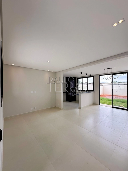 Sobrado à Venda no Condomínio Pérola do Vale Taubaté | 3 Suítes, Energia Solar, Área Gourmet e Quintal Grande: 2ª foto da galeria de imagens do imóvel