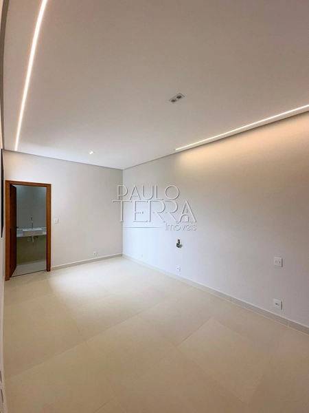 Sobrado à Venda no Condomínio Pérola do Vale Taubaté | 3 Suítes, Energia Solar, Área Gourmet e Quintal Grande: 50ª foto da galeria de imagens do imóvel