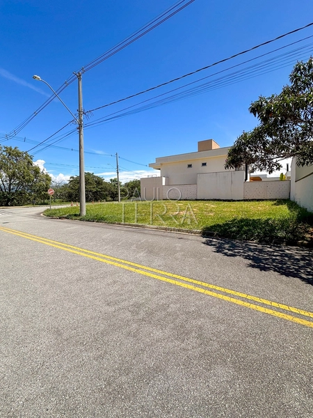 Terreno de esquina à venda no Condomínio Ouroville – 357 m² | Taubaté – SP: 4ª foto da galeria de imagens do imóvel