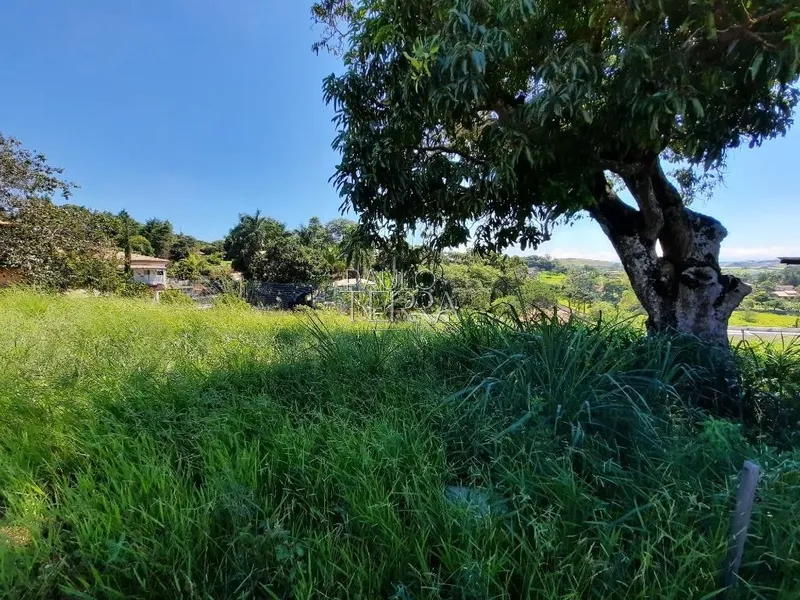 Terreno declive à venda no Condomínio Chácaras Cataguá - Taubaté/SP: 1ª foto da galeria de imagens do imóvel