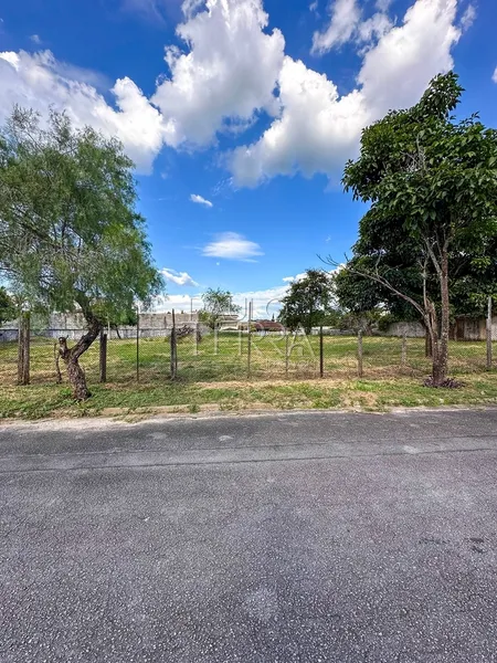 Terreno plano à venda no Condomínio Eldorado em Tremembé SP: 2ª foto da galeria de imagens do imóvel