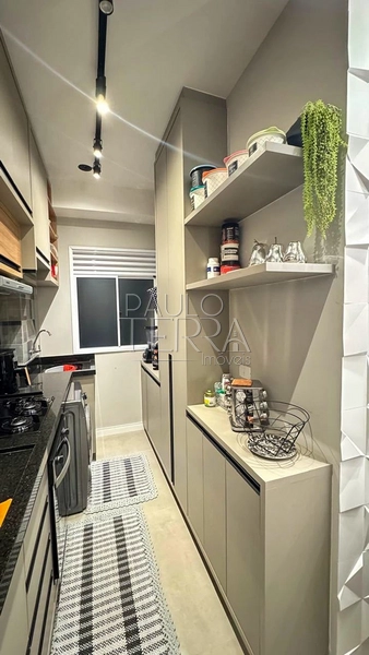 Apartamento semimobiliado à venda no Pátio Home Resort em Taubaté | 2 dormitórios, suíte e sacada gourmet: 3ª foto da galeria de imagens do imóvel