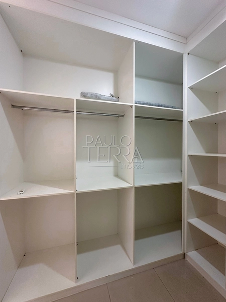 Sobrado à Venda no Condomínio Campos do Conde Louvre em Tremembé | 5 Quartos e 4 Suítes: 46ª foto da galeria de imagens do imóvel