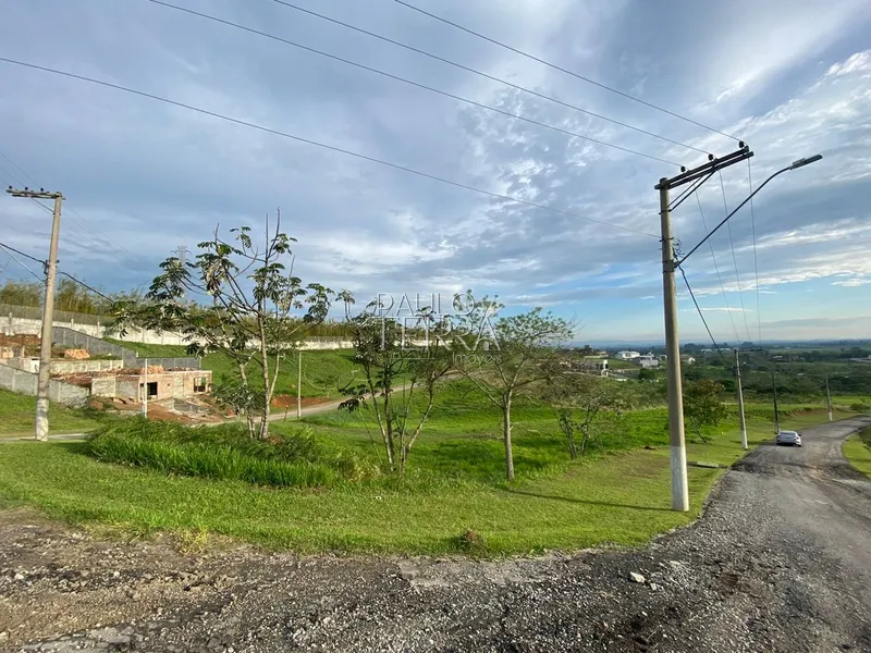 Terreno no Condomínio Village da Serra, em Tremembé - SP: 2ª foto da galeria de imagens do imóvel