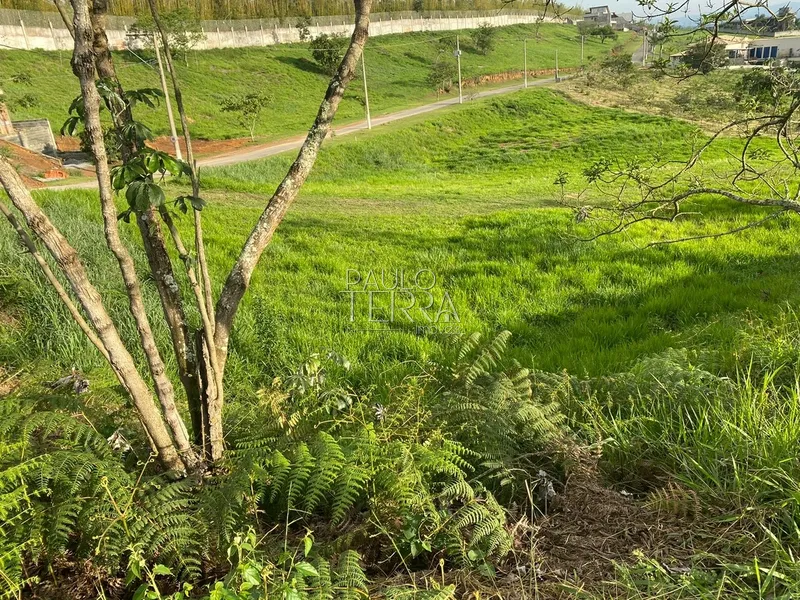 Terreno no Condomínio Village da Serra, em Tremembé - SP: 1ª foto da galeria de imagens do imóvel