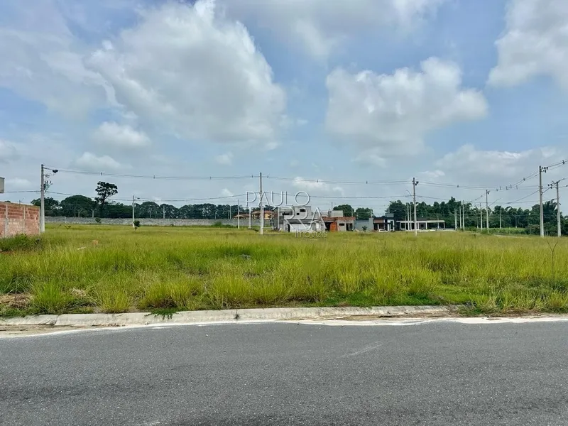 Terreno plano com 250 metros no condomínio Colinas do Sol Tremembé SP: 1ª foto da galeria de imagens do imóvel