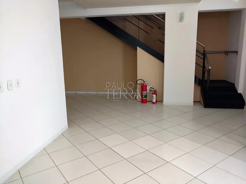 Ponto comercial para alugar - Centro próximo à Praça Santa Terezinha: 5ª foto da galeria de imagens do imóvel