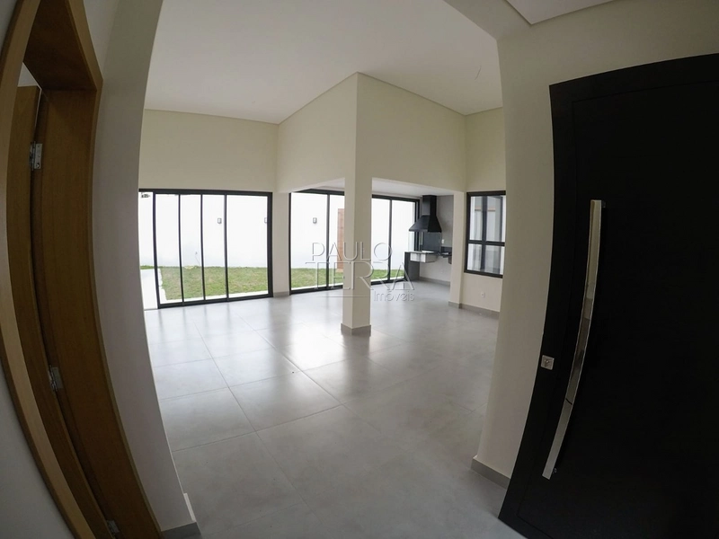 Casa térrea nova à venda no Condomínio Parque das Araucárias em Tremembé | 3 quartos, quintal amplo e área gourmet: 3ª foto da galeria de imagens do imóvel
